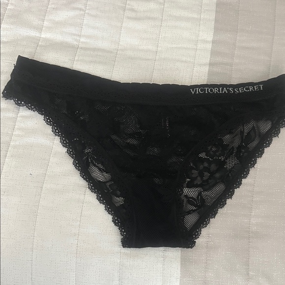 Victoria's Secret Elegant Black Lace Panty size L - Picture 2 of 7